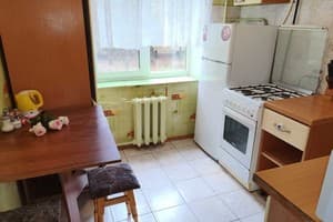 Квартира 2к. кв. Шалімова, НАУ, спорткомплекс "Меридіан". Апартаменты 4-местный 2 этаж 6