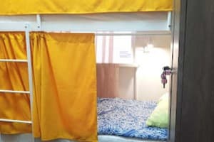 Хостел 777 метро Дворец Украины. Место в общем 6-местном номере  1