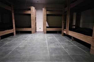 Мини-отель Бункер. Место в общем 5-местном номере  2