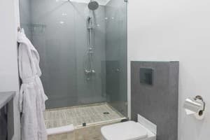 Квартира CityApartments Akademmistechko Kyiv. Делюкс 4-местный  20