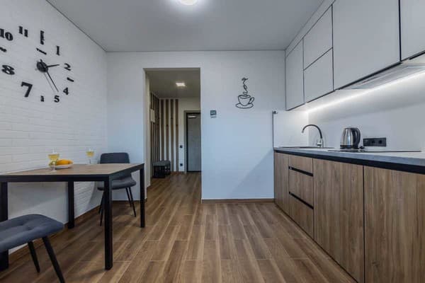 CityApartments Kyiv Heroiv Dnipra 11