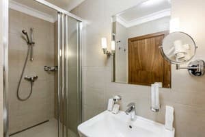 Отель Crystal Hotel. Стандарт двухместный  4