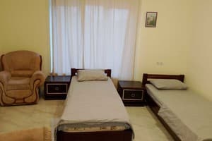 Отель Дача Hotel. Стандарт трехместный двухкомнатный Twin 1