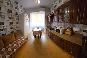 Хостел De Maris. Место в общем 10-местном номере  8