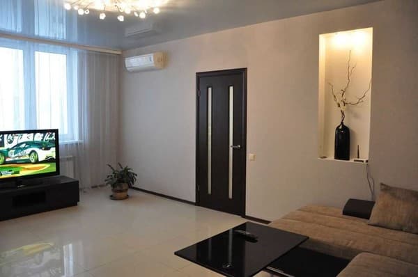 Двухкомнатная, ул. Бориса Гмыри, 4 4