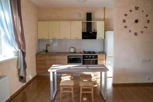 Апарт-отель Guest house Kiev forest. Апартаменты 4-местный Первый этаж 6