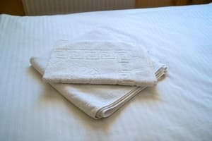 Апарт-отель Guest house Kiev forest. Апартаменты 4-местный Первый этаж 11