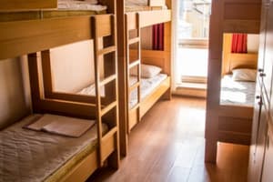 Хостел Киев № 1. Место в женском 8-местном номере  1