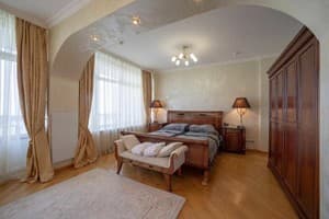 Отель Киев. Люкс двухместный бизнес 2