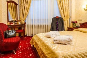 Отель Киев. Полулюкс двухместный двухкомнатный 5