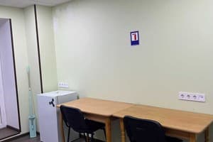 Хостел Кроне ГОК Затишок. Эконом трехместный с раздельными кроватями 5