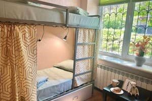 Хостел KustHostel. Место в мужском 8-местном номере  3