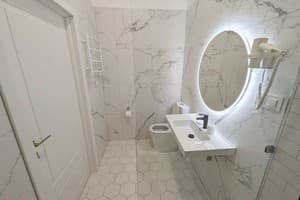 Мини-отель Kyiv Honchara Hotel. Люкс двухместный  2