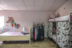 Хостел Lucky Hostel. Место в женском 8-местном номере  5