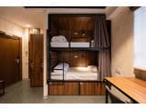 MISTO capsule hotel 16