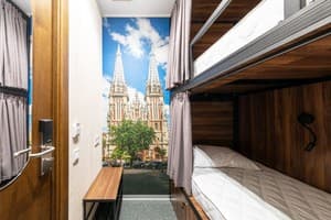 Хостел MISTO capsule hotel. Место в общем двухместном номере  2