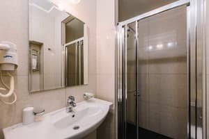 Мини-отель Nordian Classic in Kyiv. Делюкс трехместный  3