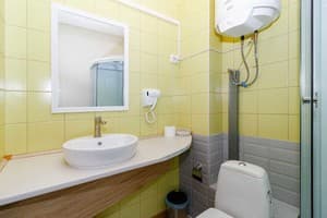 Апарт-отель Uneed Rooms - GK2. Полулюкс трехместный  10