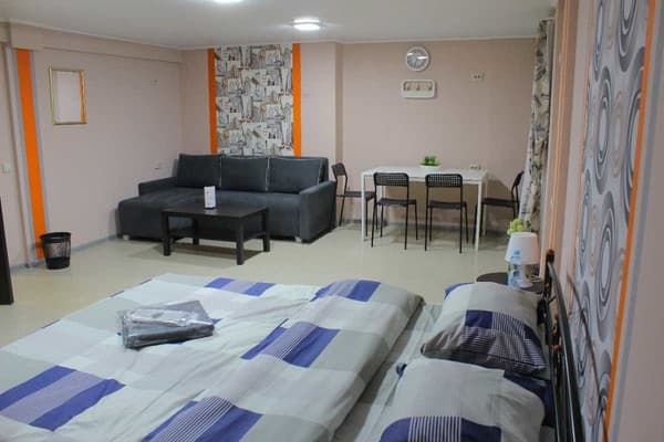 Uneed Rooms - Petropavlivska 1