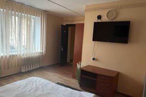 Хостел Затишок Кроне. Делюкс двухместный номер-студио 5