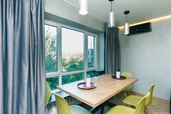 бульвар Леси Украинки 3 18