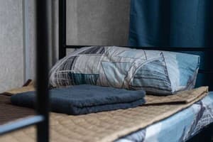 Хостел єЖилье Щекавица. Место в мужском 4-местном номере  4