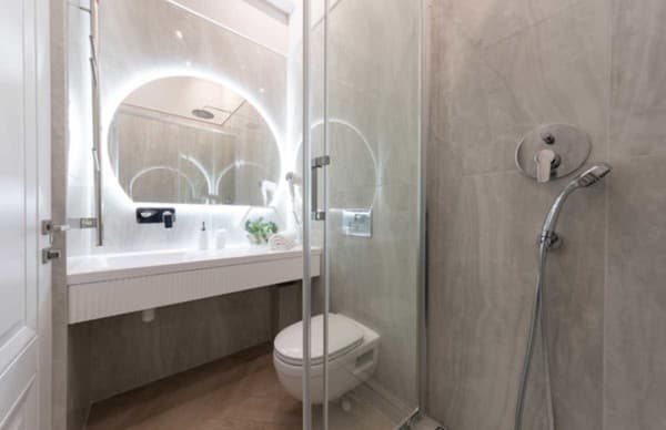 на ул. Крещатик 25 24