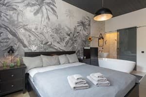 Апарт-отель on Zoloti vorota. Люкс двухместный  2