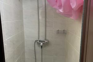 Хостел uaHOSTEL на Подоле. Место в женском двухместном номере  6