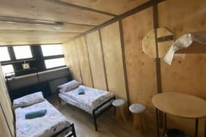 Хостел uaHOSTEL на Подоле. Место в мужском двухместном номере  1