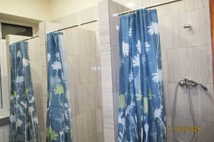 Хостел uaHOSTEL. Место в женском двухместном номере  6