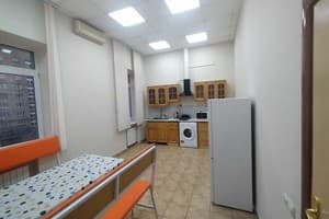 Хостел uaHOSTEL. Место в женском трехместном номере  10